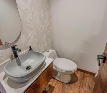 Retiro Apartment | Quarzzo Suites by NOWA