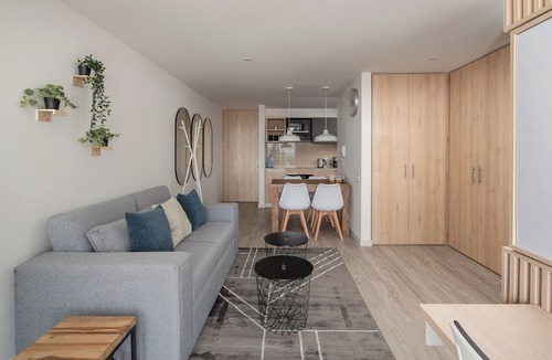 Chapinero Apartment | Quinta Camacho: a pool, 500 Mbps Wi-Fi, and an unforgettable stay!