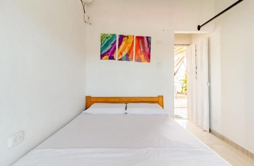 Norte Apartment | red moon