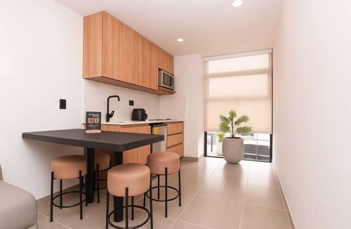 San Diego Apartment | Remote Work-Ready 2BR –Jacuzzi, Design, El Poblado