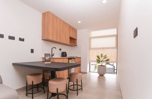 San Diego Apartment | Remote Work-Ready 2BR –Jacuzzi, Design, El Poblado