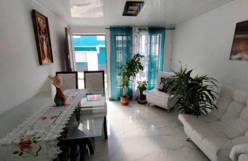 Armenia House | RentalsOP Q01 Casa completamente dotada en el corazón de Armenia 17 pax a min de las atracciones turisticas del eje cafetero