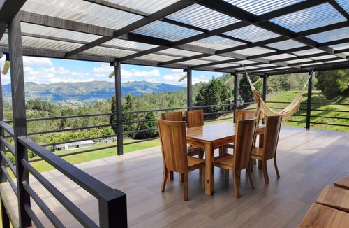 Guarne Apartment | rento.propiedades