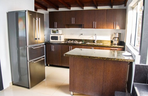Zona Rosa Apartment | Rooftop Apartment 3 BDRM 2 Jacuzzi + pool @Lleras