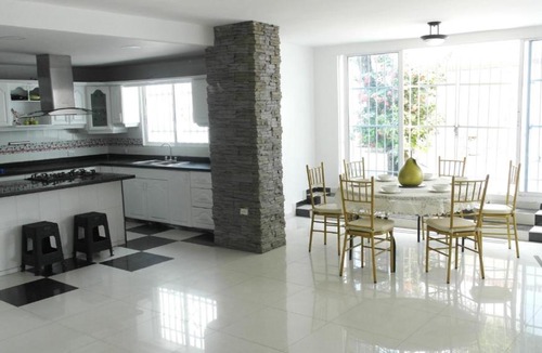 Urbanizacion Eliana House | Room in Guest room - C2-L Room Near The Sea With Pool Air Conditioning And WIFI