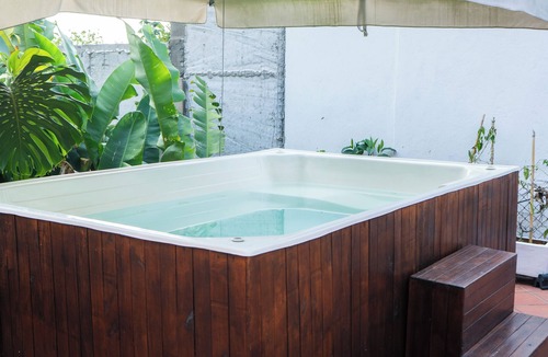 El Tesoro House | ROOMY HOUSE IN POBLADO/JACCUZZI/AC/VISITORS ALLOWED