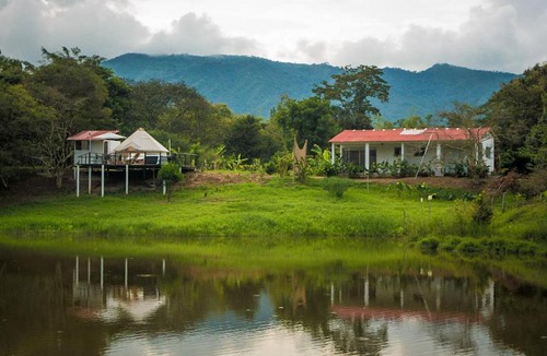 Guaduas House | San Juan de los Guayabos