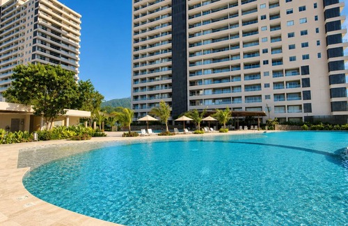 El Rodadero Apartment | Santa Marta apartment with ocean view, direct access to the beach, swimming pools, restaurant