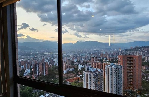 El Poblado Condo | Skyline Dreams on 27th Floor! Luxury 2BR/3BA