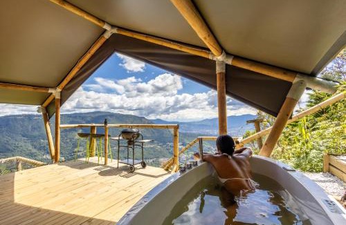 El Rosario Ski Chalet | Skyline Ecoliving - Glamping & Mirador de Medellín