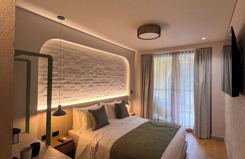 Ginebra Hotel | Solaria Hotel y PLaza Social