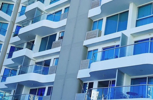 El Rodadero Apartment | Spacious 2-bedroom apartment 1-6 guest, 2-balconies, in Santa Marta, with AC.