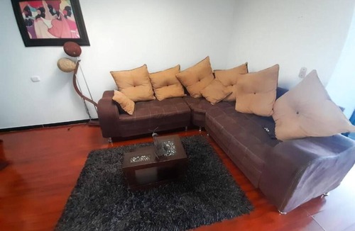 Engativa Apartment | Spacious 3-Bedroom Apartment Near the Airport, CAS