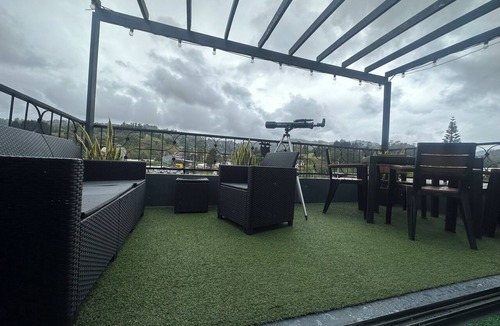 Guarne House | Spacious 5-bedroom MANSION in tranquil Guarne perfect for families & events