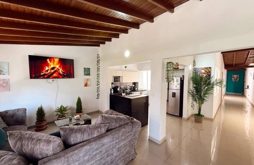 Estadio Apartment | Spacious Accommodations for Groups Just Steps from the Stadium | Laureles