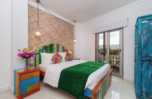 Cartagena Walled City Villa | Spacious Villa with 10 Bedrooms and WiFi, AC in Enchanting Cartagena de Indias