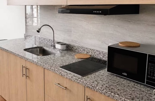 La Castellana Apartment | Studio for Travelers, Business, and Medical Tourism, Premium Location in Bogotá