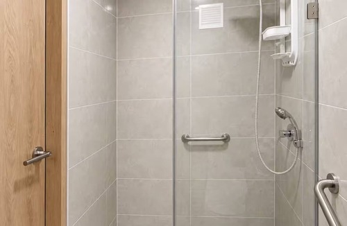 La Castellana Apartment | Studio for Travelers, Business, and Medical Tourism, Premium Location in Bogotá