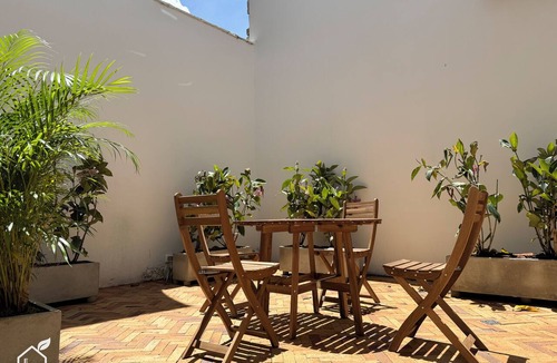 La America Apartment | Studio near Viva Laureles, A/C, Wi-Fi