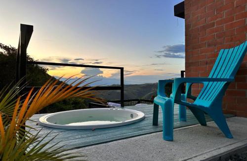 Guadalajara de Buga Cabin | Studio Suite Campestre con Jacuzzi