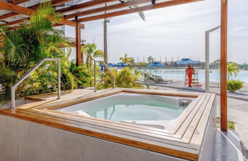 Ceballos Apartment | Stunning Lagoon View Apartment with Balcony 2BR for 6