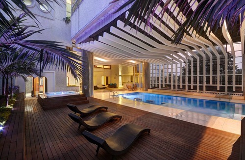 El Poblado House | STUNNING PENTHOUSE WITH INDOOR HEATED POOL