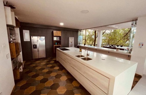 Envigado Villa | Stunning Six bedroom luxurious modern Villa