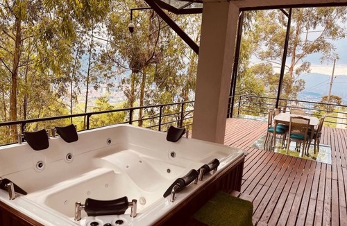 Envigado Villa | Stunning Six bedroom luxurious modern Villa