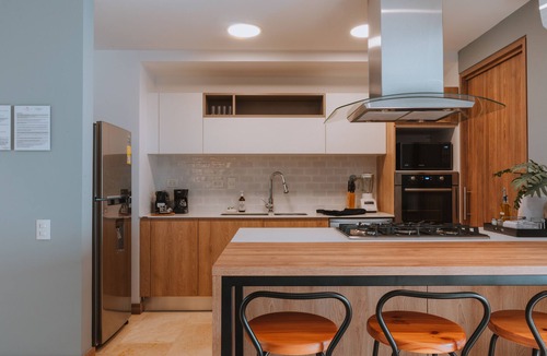 Laureles - Estadio Apartment | Stylish 710ft Loft. 24/7 Front Desk- Alori 302