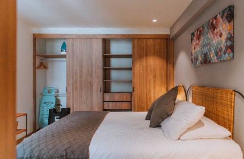 Laureles - Estadio Apartment | Stylish 710ft Loft. 24/7 Front Desk- Alori 302