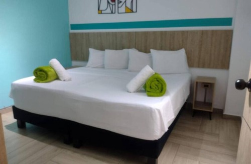 Cali Hotel | Superior Double Room - Unit 3/Hotel Boutique Casa Vecchia - San Antonio