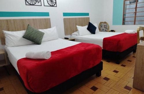 Cali Hotel | Superior Twin Room - Unit 1/Hotel Boutique Casa Vecchia - San Antonio