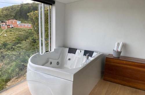 Bello Hotel | The Adventure House San Felix