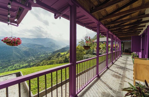 Salento House | The House in the Clouds - Luxury Home in Salento - 360° View of the Cocora Valley