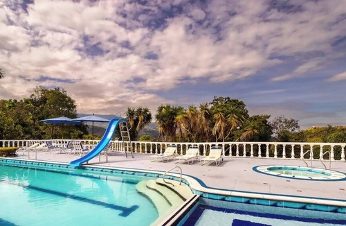 Fusagasuga Villa | TopSpot® de 800 m² - Piscina Privada/Billar/Micro