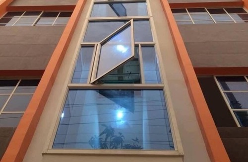 Sur Oriente Hostel | Torres del Parque 1