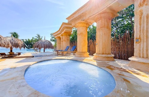 Isla Tintipan Hotel | Tritonia Island Tintipán
