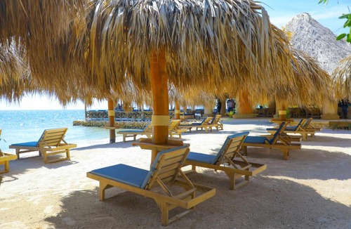 Isla Tintipan Hotel | Tritonia Island Tintipán
