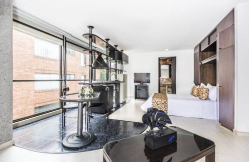 La Carolina House | Two bedroom/Two bath Property 5