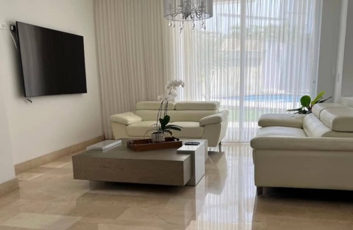 Cali Villa | Villa Campestre con Piscina en Cali