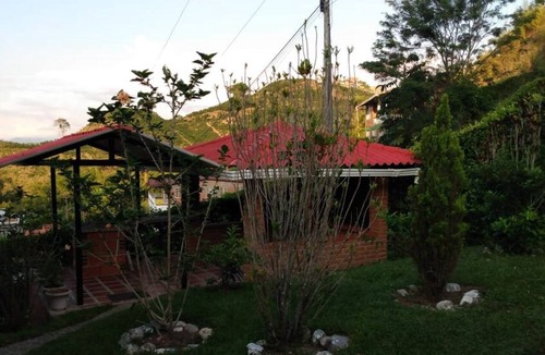 Palestina Cottage | VILLA LAURA: A PLACE TO RELAX WITH FAMILY AND FRIENDS