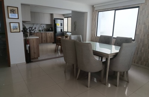 Bocagrande Apartment | Vilma Luxury Rentals marina del rey laguito building