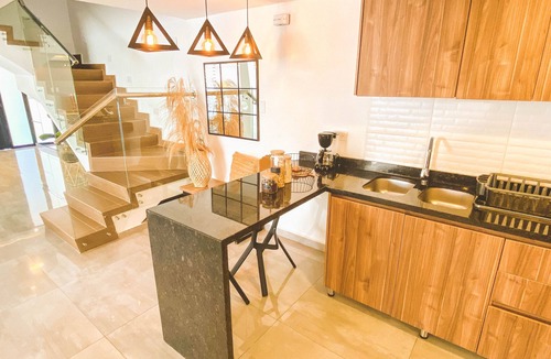 Riomar House | VIP Home - Prime Location - Private Pool and Terrace