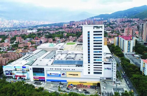 Belen Apartment | VIP Nomad Nest in New PH with Air C, Kitchen, steps to Metroplus
