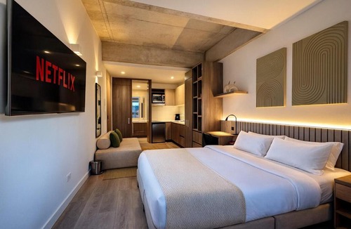 Antiguo Country Apartment | Virrey Loft & Elegant Stay w I Gym & Terrace