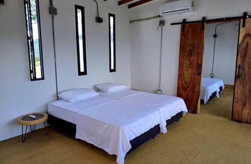 Santa Fe de Antioquia Villa | Vista preciosa-clima cálido-calma-pueblo histórico