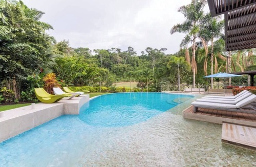 Anapoima Apartment | w* | Attractive 6BR Villa w/ Pool at Mesa de Yeguas