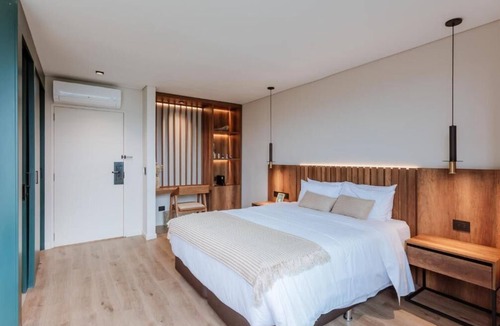 La Florida House | w* | Chic Loft w/Amazing View in Poblado