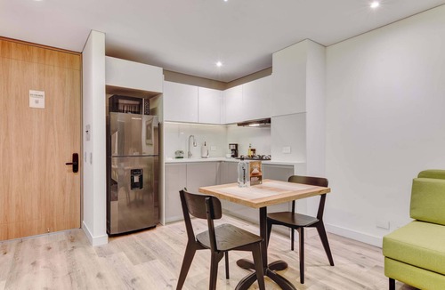 San Patricio Apartment | w* | Chic Loft w/Balcony in Santa Bárbara