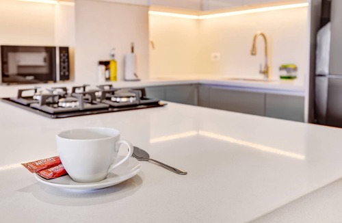 San Patricio Apartment | w* | Lovely Loft w/Balcony in Santa Bárbara